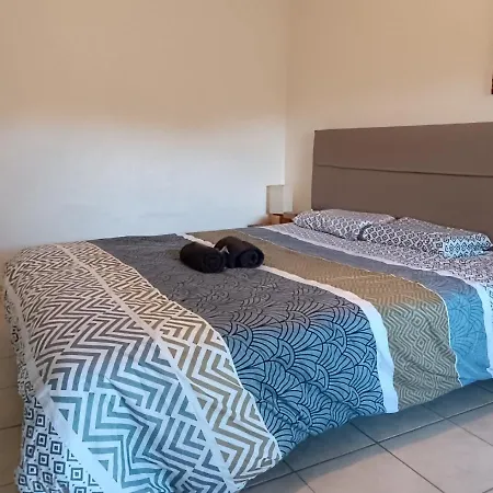 Apartment *le Cocon Bistroquet*oc.keys/terrasse/ Parking